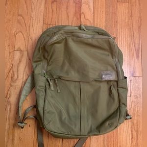 Lululemon olive green backpack